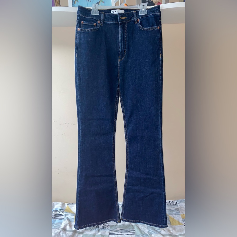 ZARA JEANS  |  Bootcut  |  Size 6